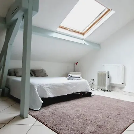 3 Pieces Avec Piscine Apartment *