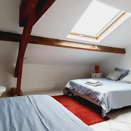 3 Pieces Avec Piscine * La Ferte-Gaucher