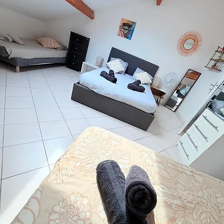 T3 tout confort avec Piscine à partager en option
